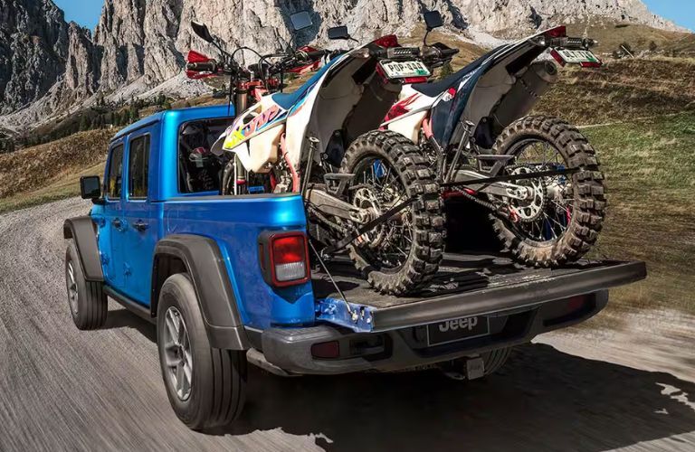 Jeep Gladiator towing bikes
