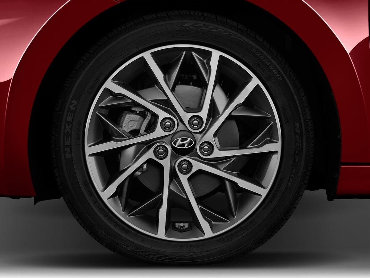 Choosing the Right Tires Hiley Hyundai of Burleson, TX