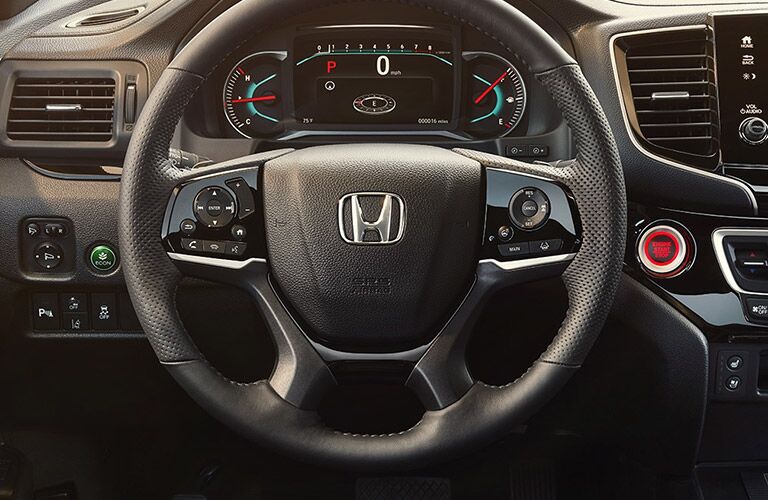 steering wheel of a honda passport