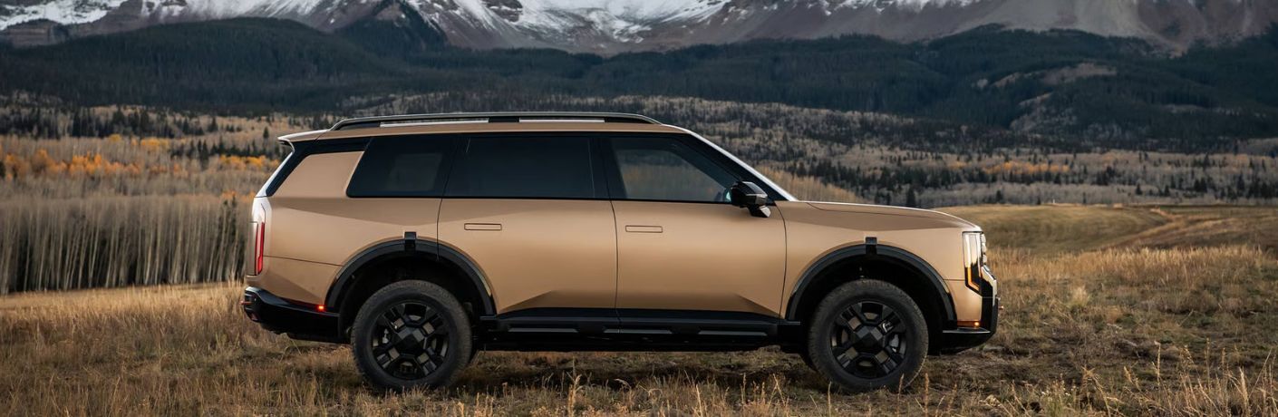 Side view of the 2027 Kia Telluride