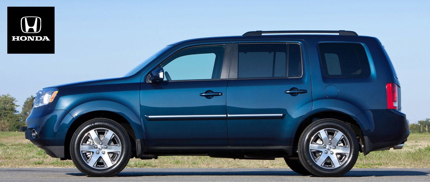Honda PIlot on road