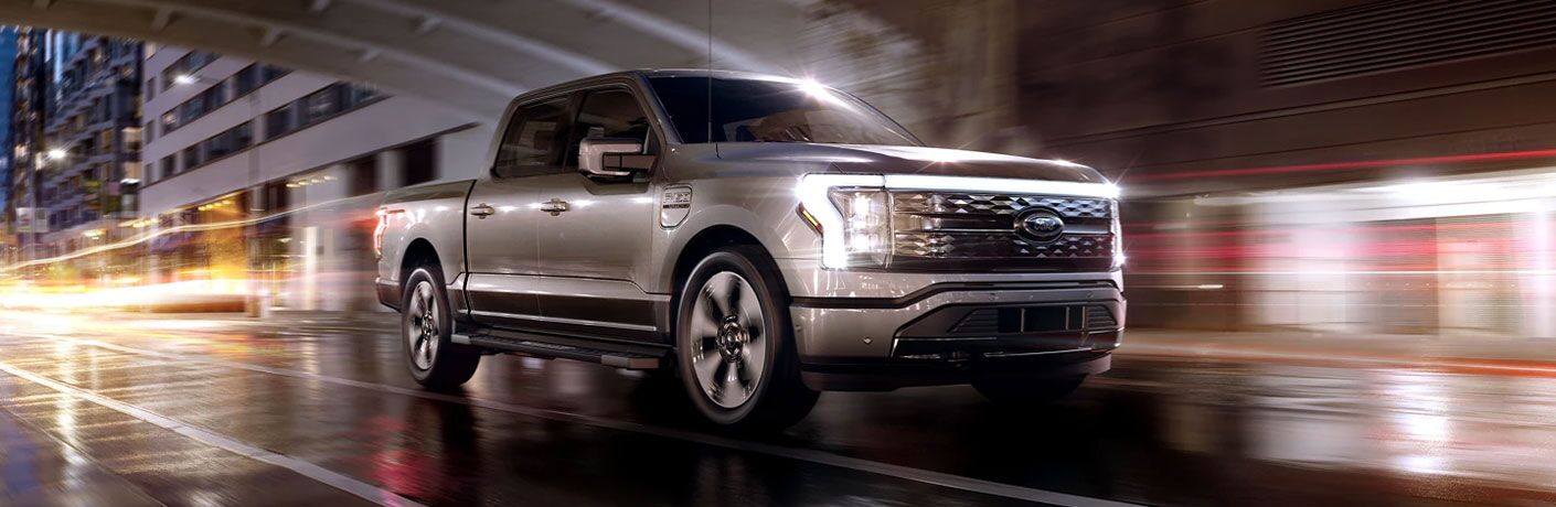 2022 Ford F-150 Lightning XLT front view