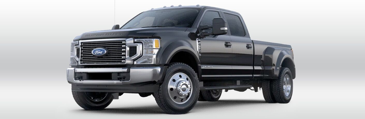 2020 Ford Super Duty F-450 XLT front view