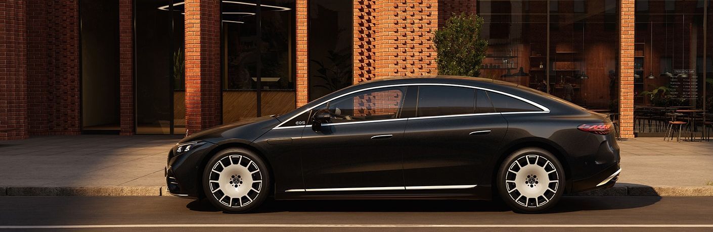 Side view of the 2027 Mercedes-Benz EQS Black