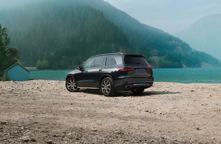 2023 Mercedes-Benz GLS 450 4MATIC® near a lake