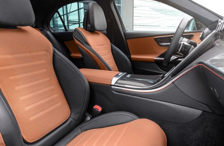 2022 MB C-Class interior side view seats