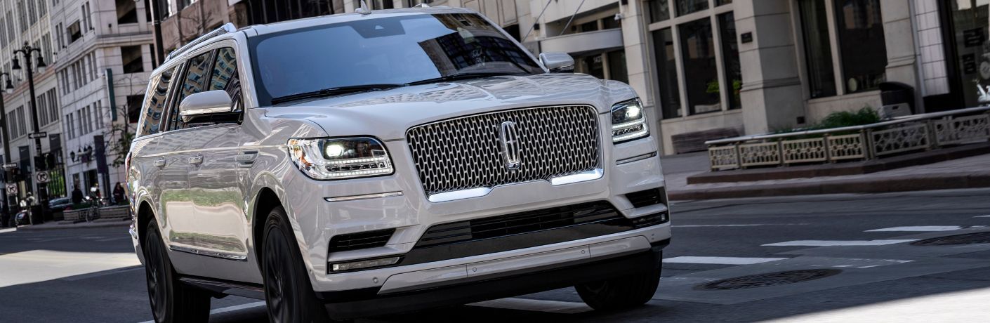 Front view of the 2020 Lincoln Navigator