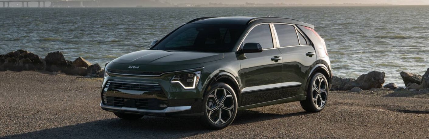 2026 Kia Niro front and side view