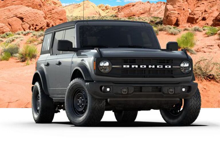 2023 Ford Bronco Black Diamond front view