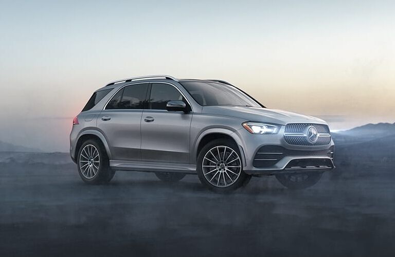 2022 Mercedes-Benz GLE silver side view