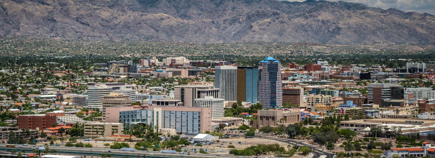 Buick, Cadillac, GMC, Jaguar, KIA, Kia, Land Rover, Lexus, MINI dealership in Tucson, AZ