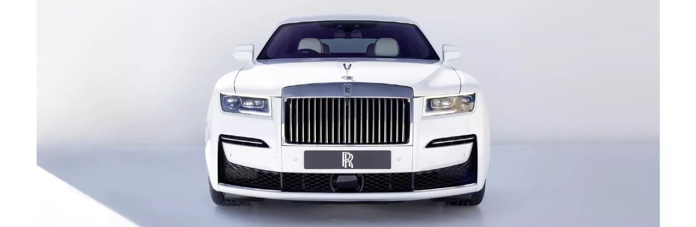 Rolls-Royce Ghost head-on view