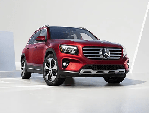 GLB 250 GLB 250 Pinnacle Trim in MANUFAKTUR Patagonia Red with 19-inch twin 5-spoke wheels