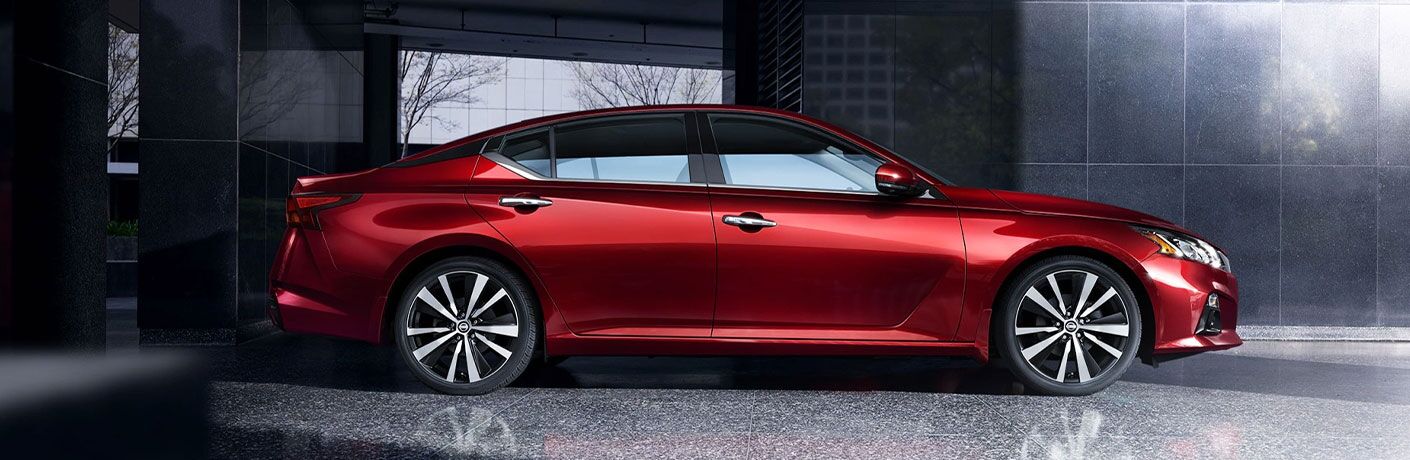 2021 Altima side exterior profile