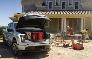 2022 Ford F-150 Lightning Front Trunk has Power 120V Outlets for job