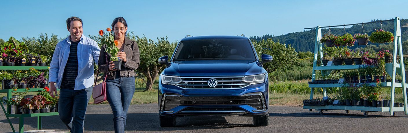 2023 Volkswagen Tiguan parked
