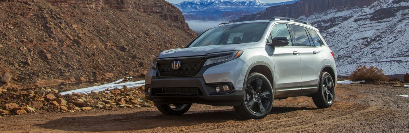 Front three-quarter view of the 2019 Honda Passport parked