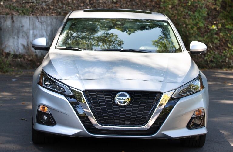 2020 Nissan Altima silver front view