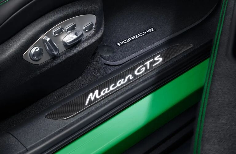 2021 GLE rear exterior view