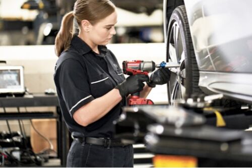 MB technician servicing car