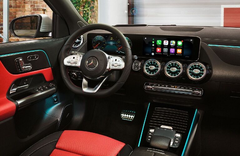 2021 GLA cockpit