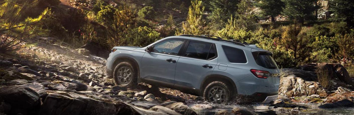 2023 Honda Pilot against the hillside