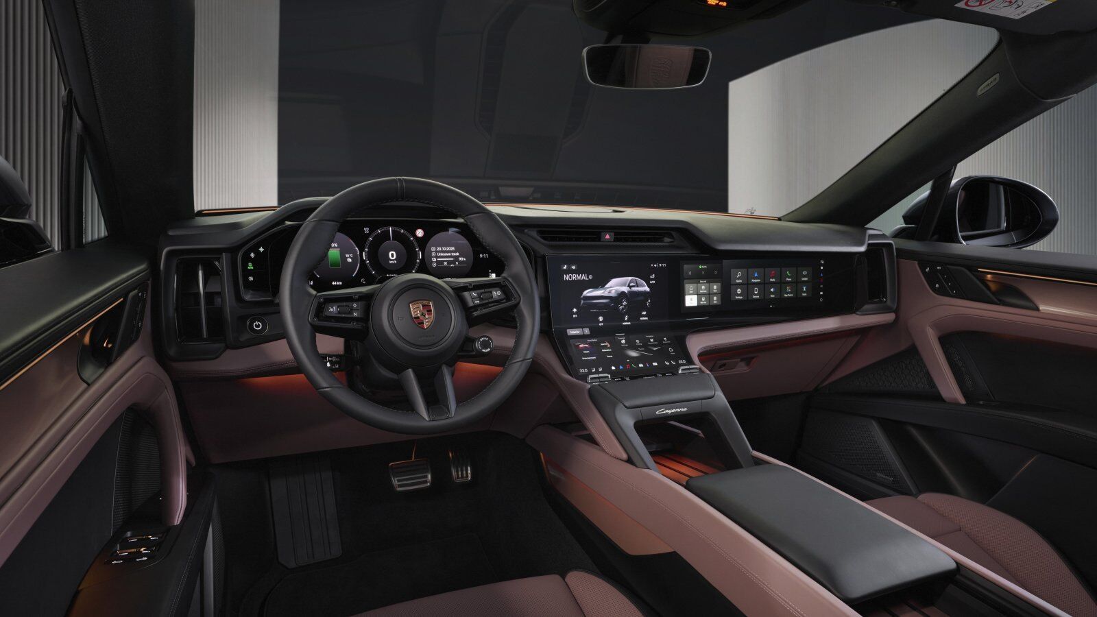 Porsche interior with Porsche Connect services active – Champion Porsche Pompano Beach, FL