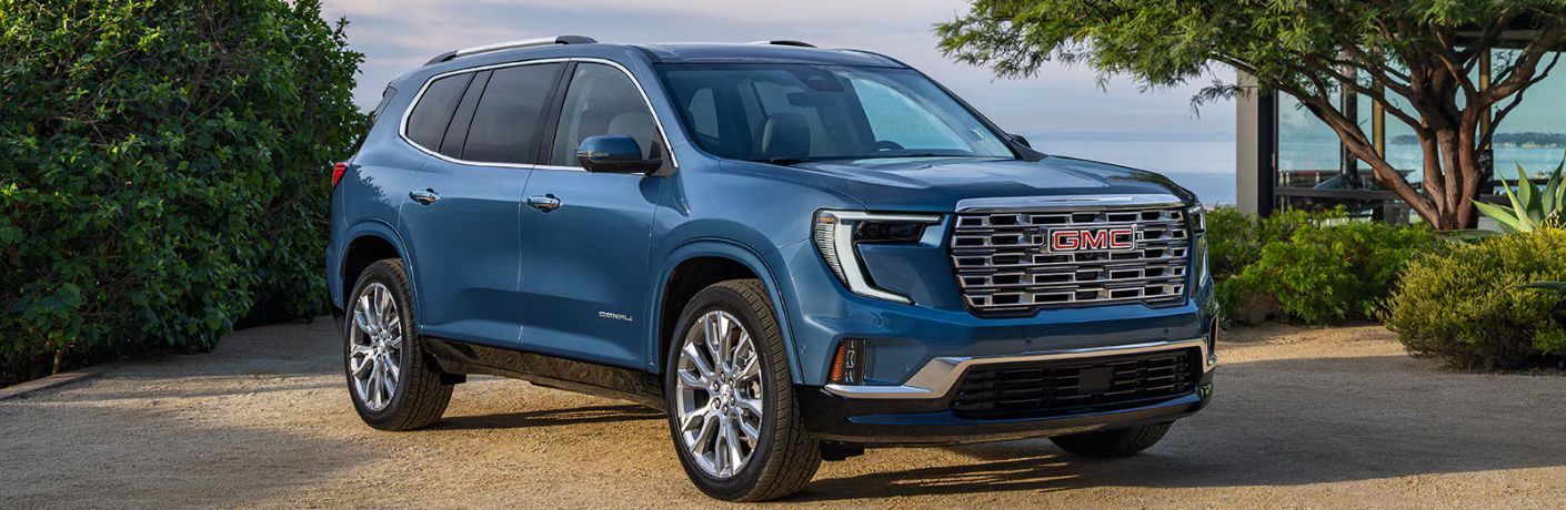 2026 GMC Acadia side and front view