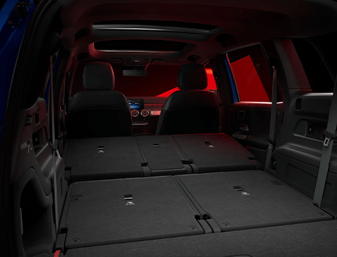 GLB 250 GLB 250 in Black leather with AMG Night Package and 3rd-row seats