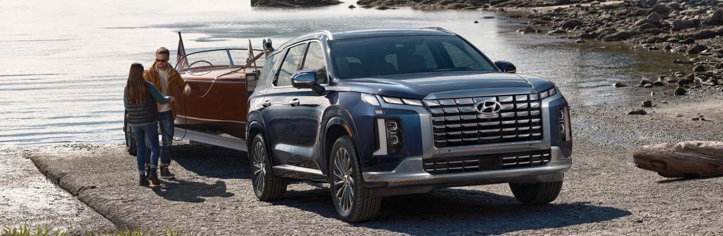 2025 Hyundai Palisade towing a boat