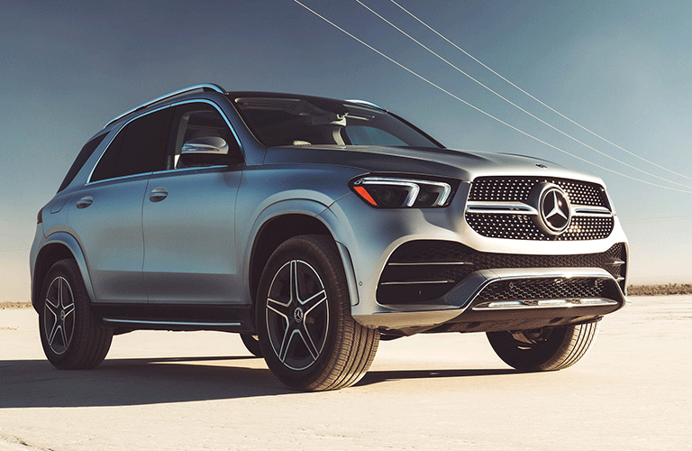 2021 MB GLE exterior front facia passenger side in desert