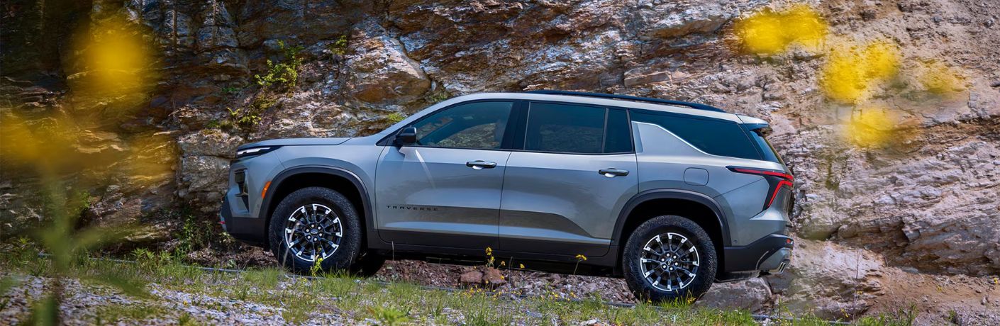 2026 Chevrolet Traverse exterior side view