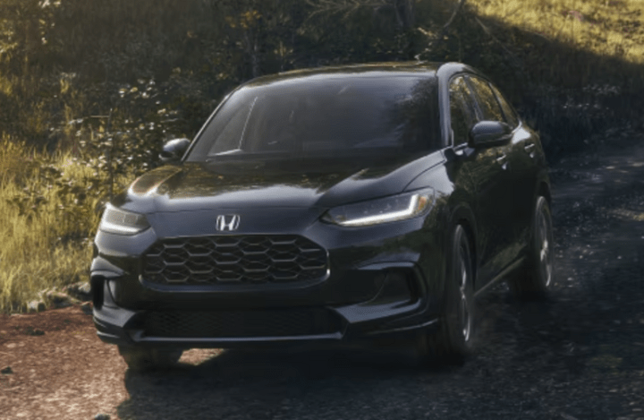 Front view of the 2025 Honda HR-V