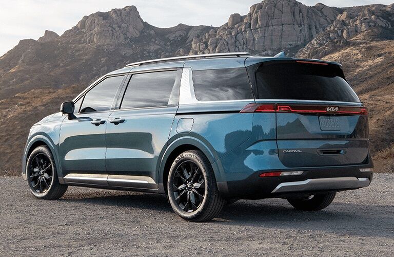 Rear-quarter view of the 2024 Kia Carnival