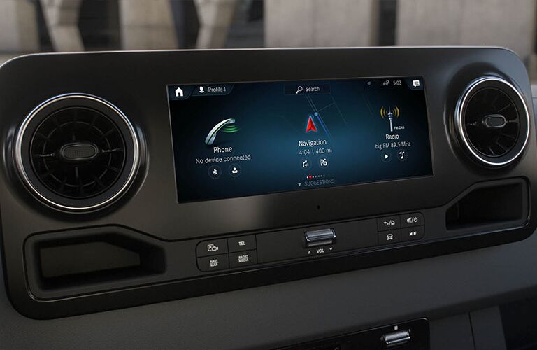 2022 Mercedes-Benz Sprinter Cargo Van display screen