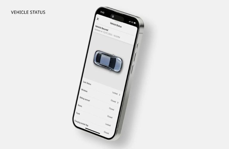 The Mercedes-Benz App screen showing Vehicle Status