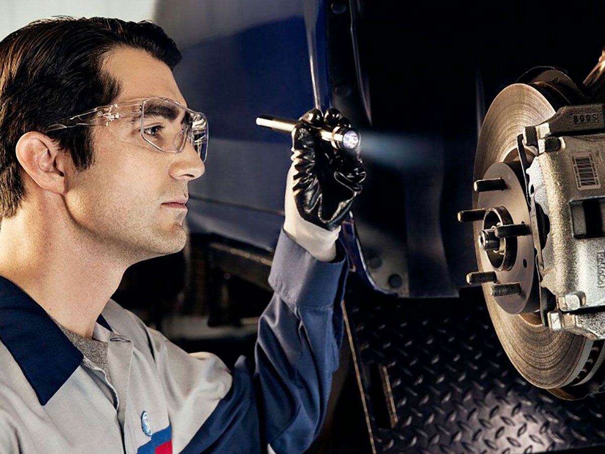 Ford Rear Brake Pad Service