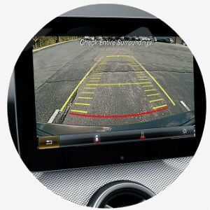 Does the GLA have a rearview camera?