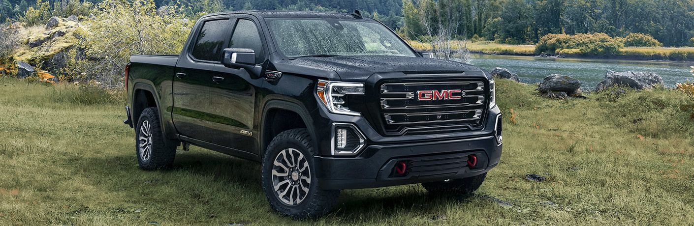 2020 GMC Sierra 1500 Exterior Passenger Side Front Angle