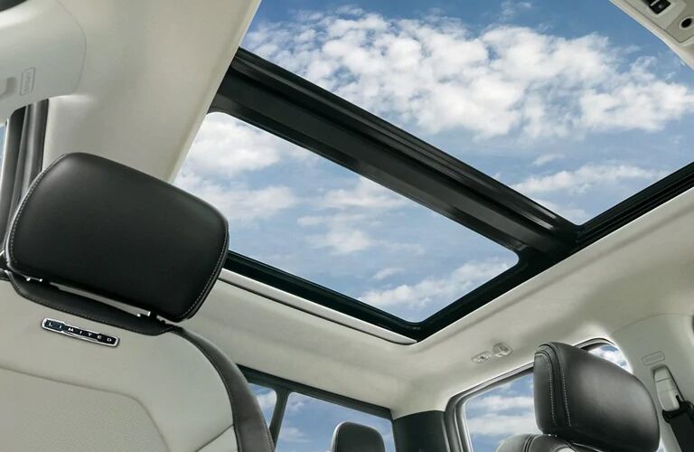 2021 Ford F-450 Limited moonroof