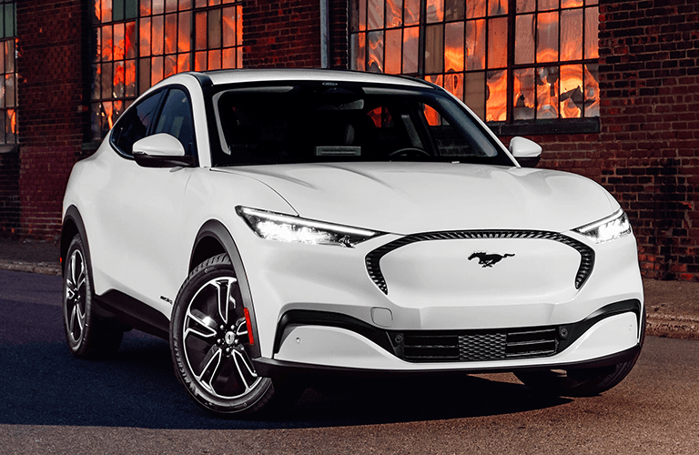 2022 Ford Mustang Mach-E Select front end