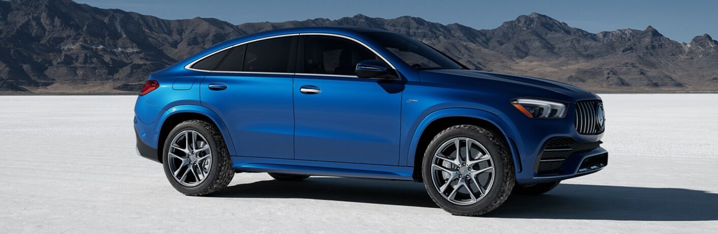 2021 MB GLE Coupe exterior front fascia passenger side in snow