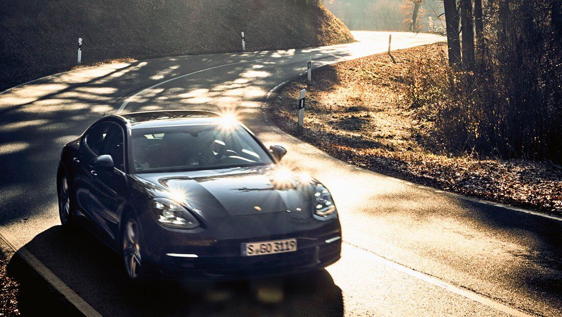 Porsche Panamera 4S with InnoDrive on a mountain road