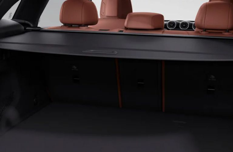 split-folding rear seats of the 2025 Mercedes-Benz GLC 300