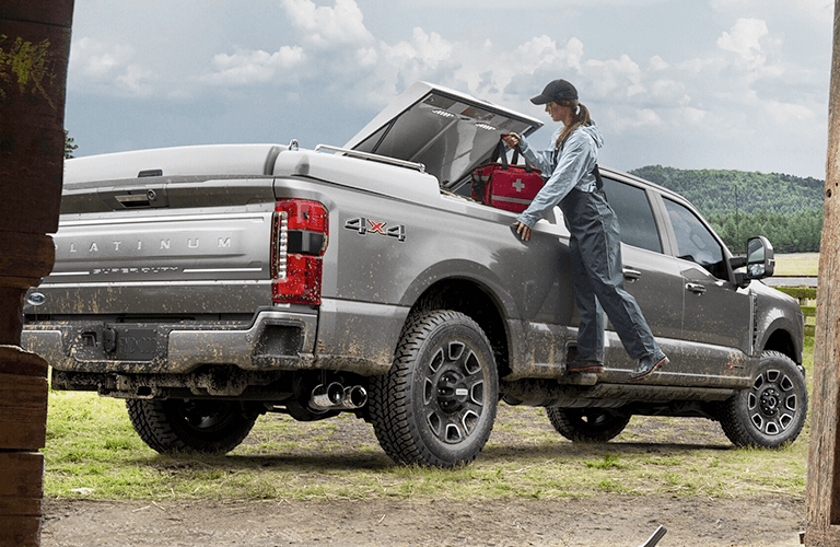 2023 Ford Super Duty F-250 rear view