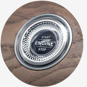 Does the E-Class Wagon have keyless start?