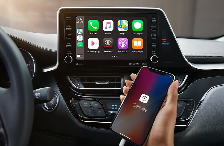 2021 Toyota C-HR CarPlay