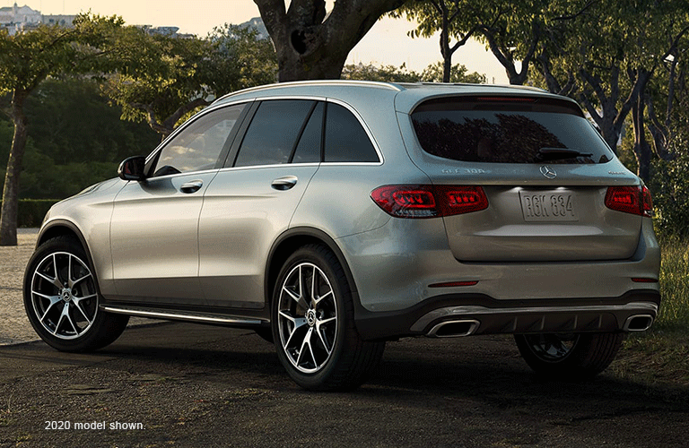 2021 MB GLC exterior rear fascia driver side in front of trees