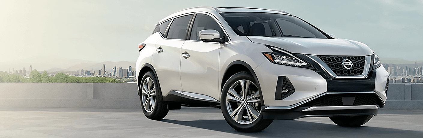 Used Nissan Murano front and side angle