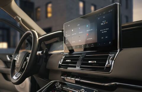 2023 Lincoln Navigator dashboard